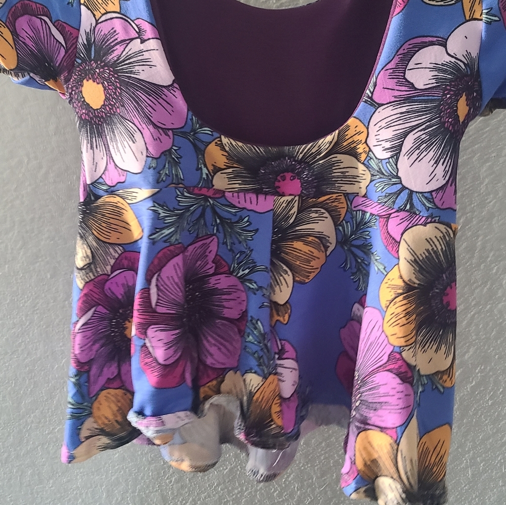 Peplum - Picture 3 of 4